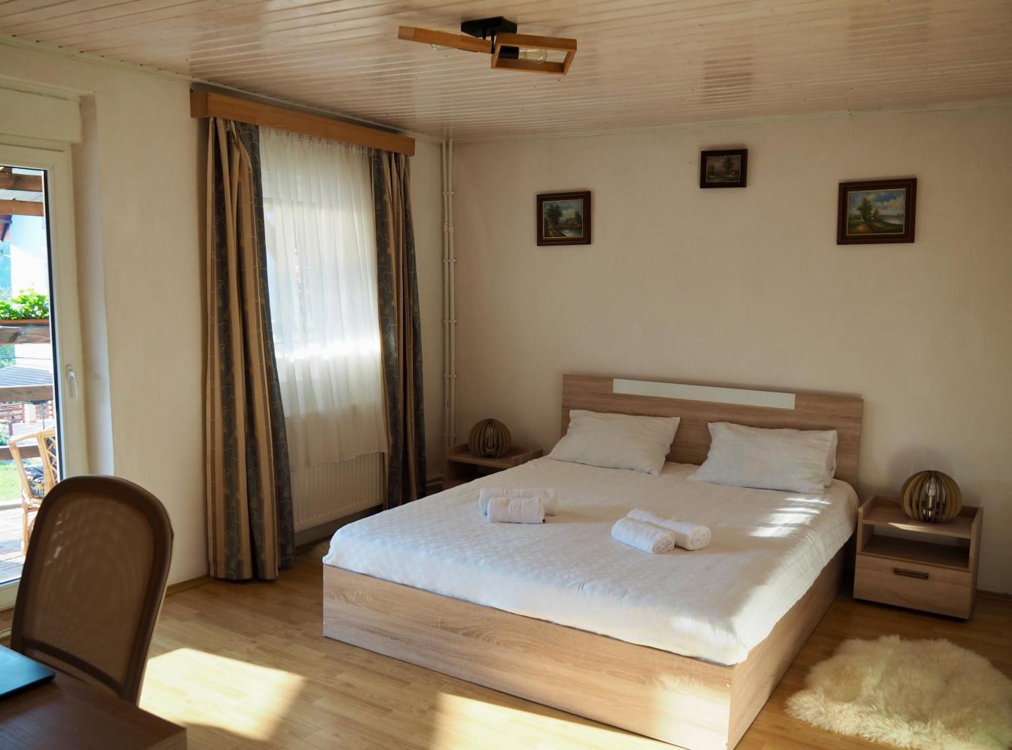 Holiday House Văliug 외부 사진
